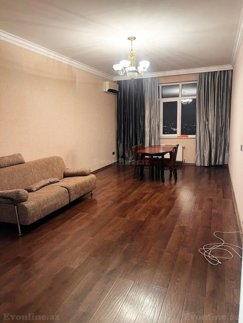 Kirayə verilir 2 otaqlı Mənzil Köhnə tikili 90 m² 9-cu mikrorayon