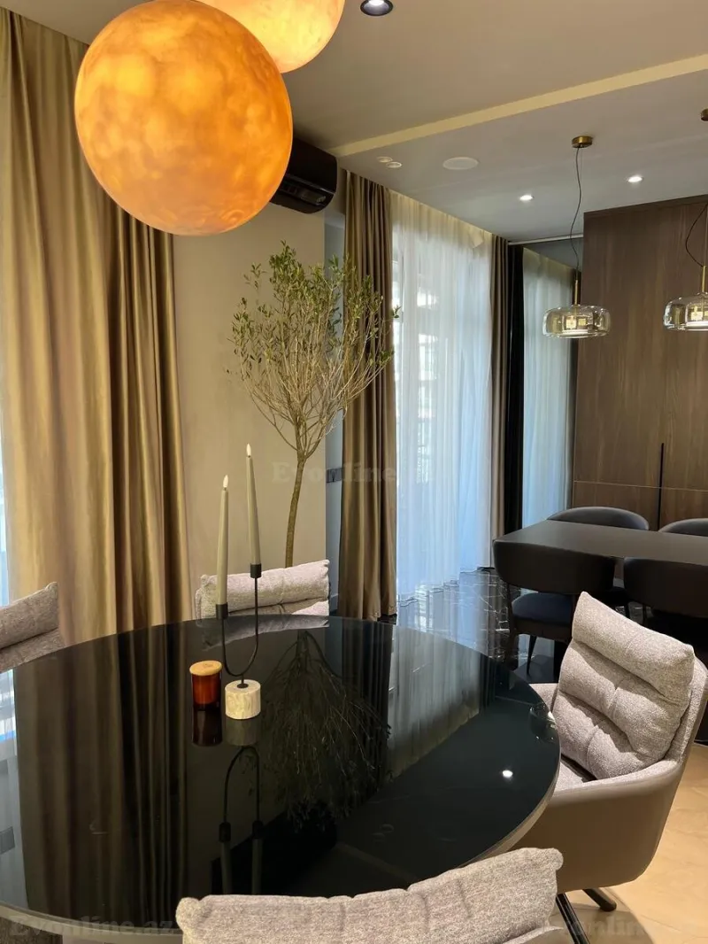 Satılır 3 otaqlı Mənzil Yeni tikili 148 m² 8 Noyabr m. - şəkil 4