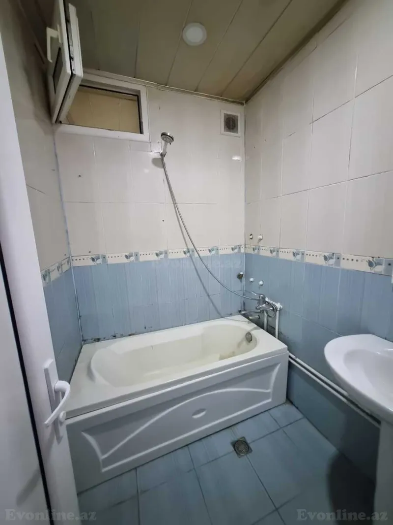 Satılır 2 otaqlı Mənzil Köhnə tikili 50 m² 7-ci mikrorayon - şəkil 11
