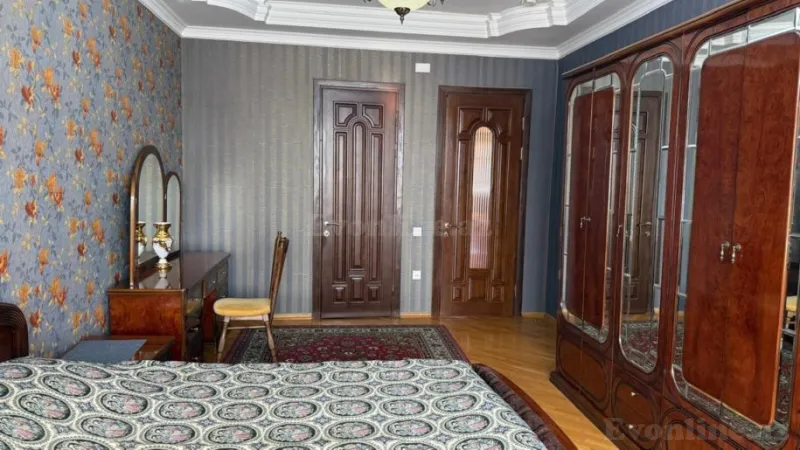 Kirayə verilir 4 otaqlı Mənzil Yeni tikili 200 m² Nizami m. - şəkil 8