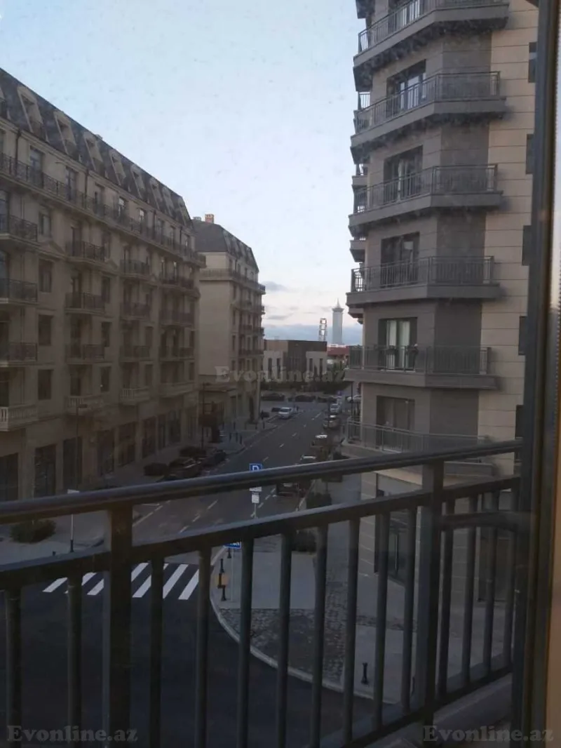 Satılır 2 otaqlı Mənzil Yeni tikili 81 m² Xətai r. - şəkil 5