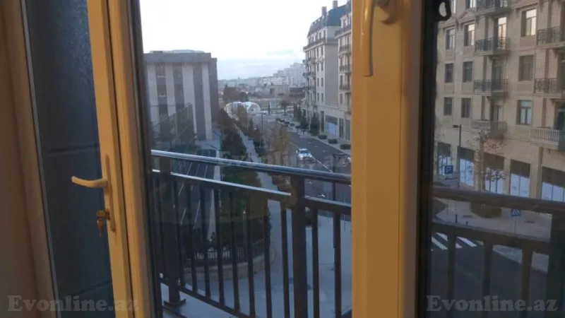 Satılır 2 otaqlı Mənzil Yeni tikili 81 m² Xətai r. - şəkil 7
