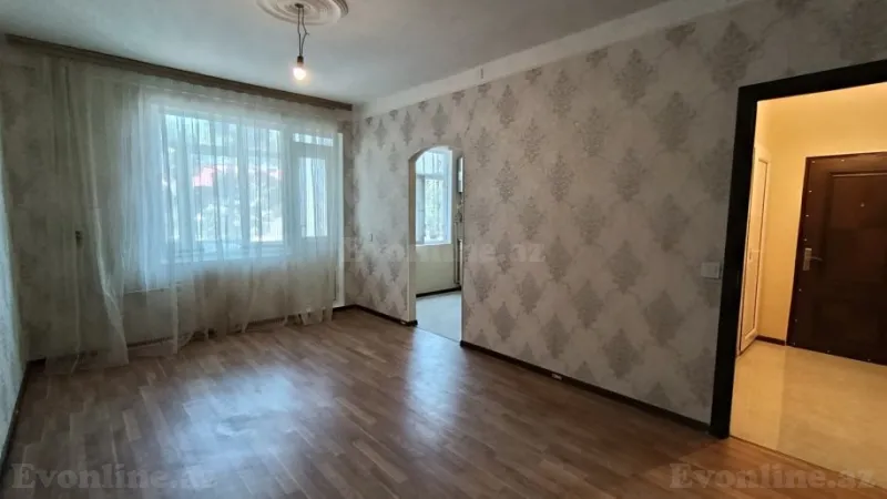 Kirayə verilir 2 otaqlı Mənzil Köhnə tikili 61 m² 7-ci mikrorayon