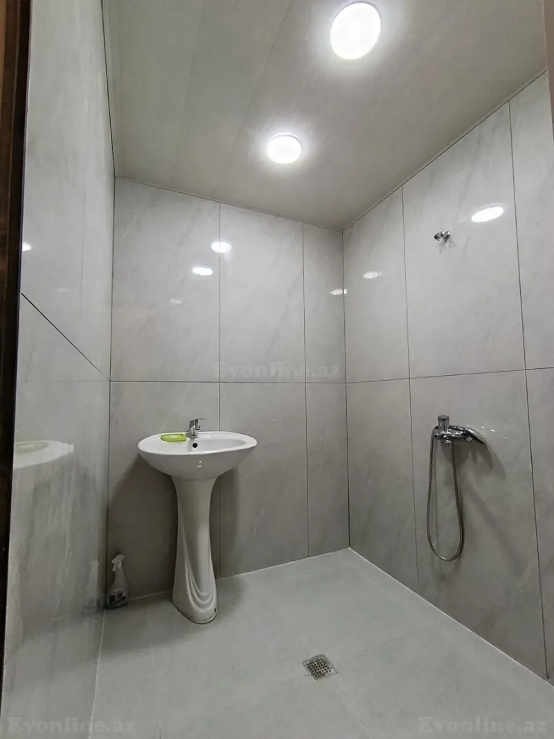 Kirayə verilir 2 otaqlı Mənzil Köhnə tikili 61 m² 7-ci mikrorayon - şəkil 3