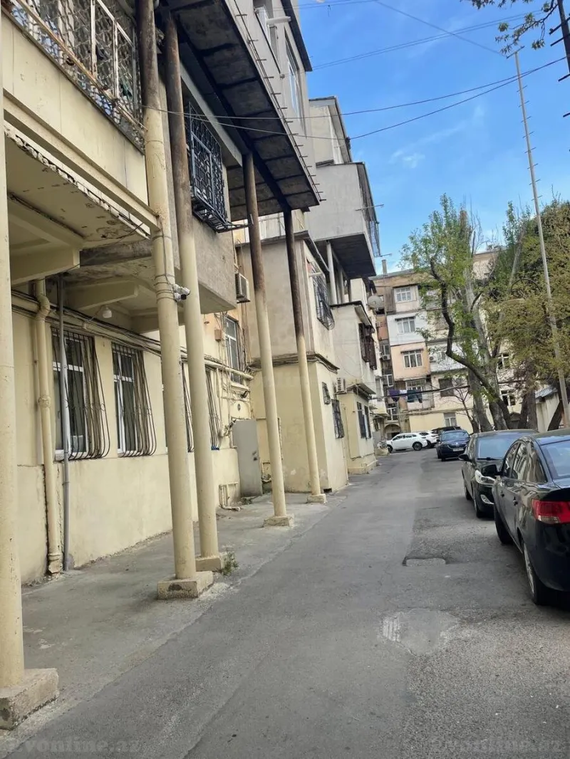 Satılır 4 otaqlı Mənzil Köhnə tikili 90 m² Yasamal - şəkil 7