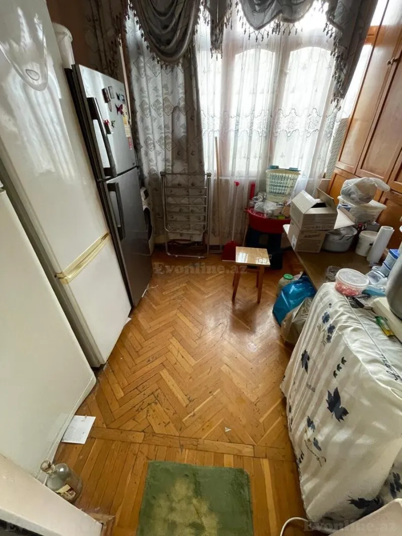 Satılır 4 otaqlı Mənzil Köhnə tikili 90 m² Yasamal - şəkil 14