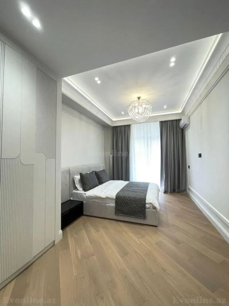 Satılır 4 otaqlı Mənzil Yeni tikili 160 m² Elmlər Akademiyası m. - şəkil 13