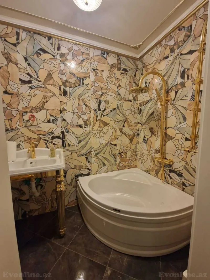 Satılır 5 otaqlı Mənzil Köhnə tikili 220 m² Sahil m. - şəkil 21