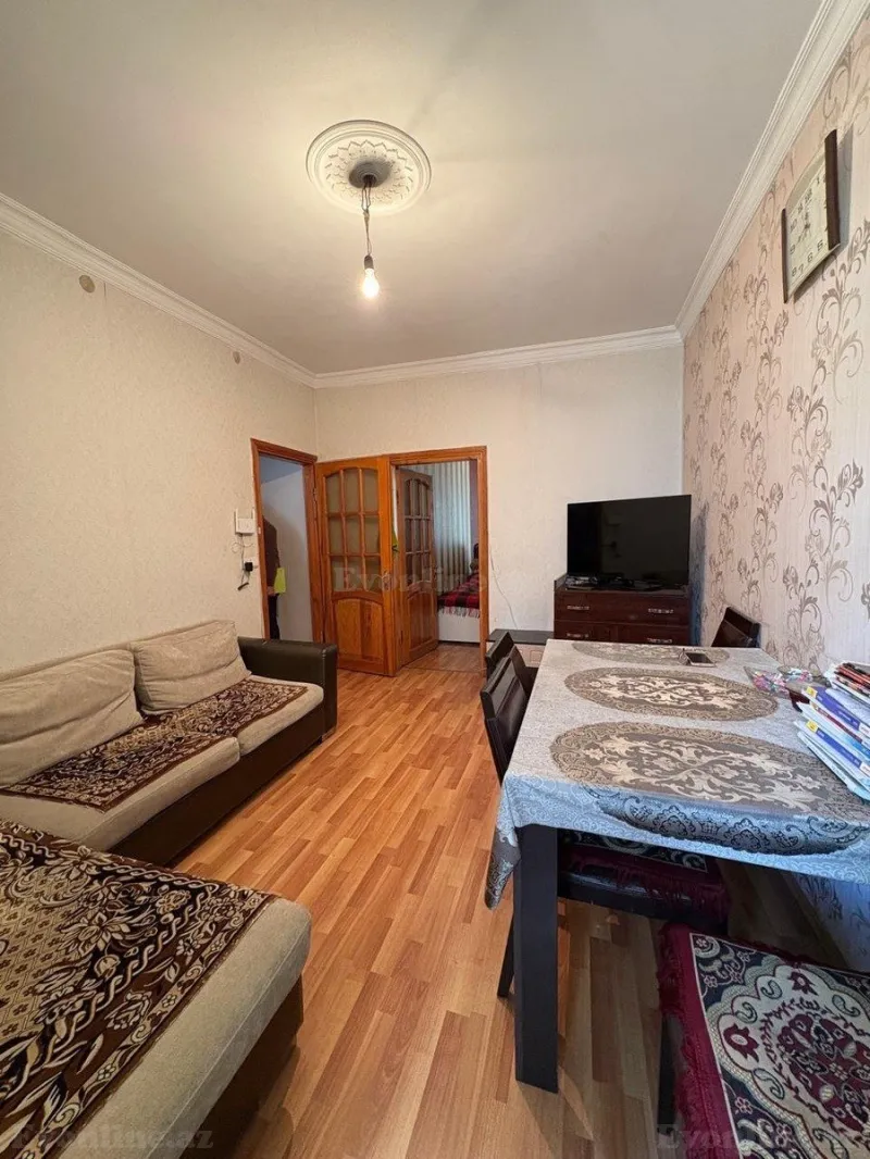 Satılır 2 otaqlı Mənzil Köhnə tikili 55 m² 3-cü mikrorayon - şəkil 2