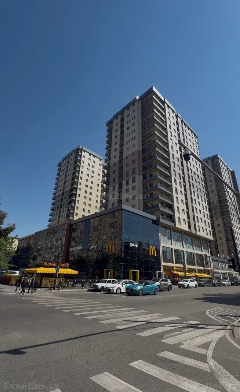 Satılır 4 otaqlı Mənzil Yeni tikili 190 m² Nəsimi r.
