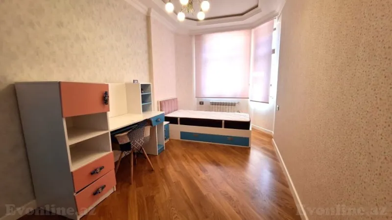 Kirayə verilir 4 otaqlı Mənzil Yeni tikili 170 m² Xətai m. - şəkil 12
