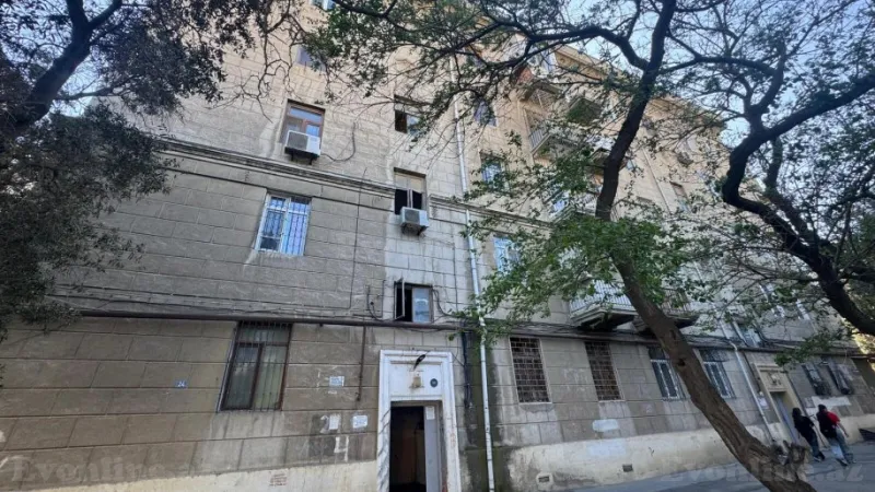 5 otaqlı Mənzil 135 m² Nəriman Nərimanov m. Satılır
