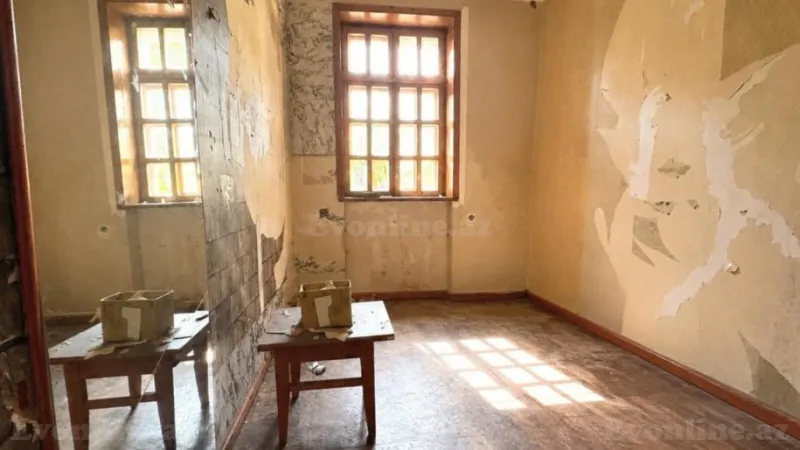 Satılır 5 otaqlı Mənzil Köhnə tikili 135 m² Nəriman Nərimanov m. - şəkil 4
