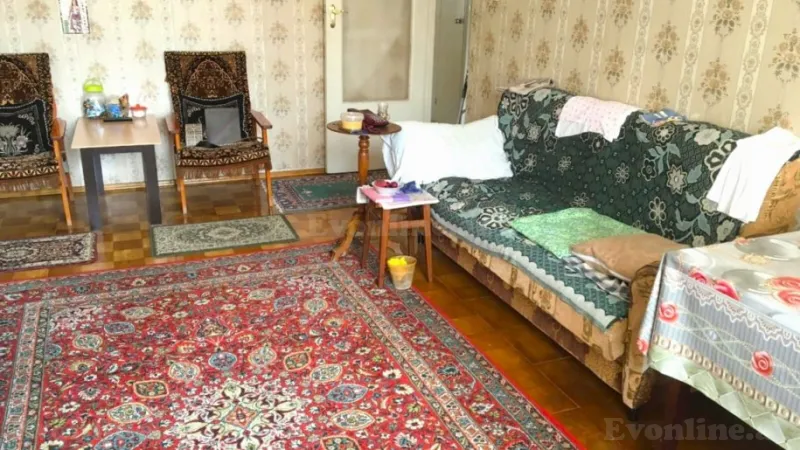 Satılır 4 otaqlı Mənzil Köhnə tikili 110 m² Neftçilər m. - şəkil 3