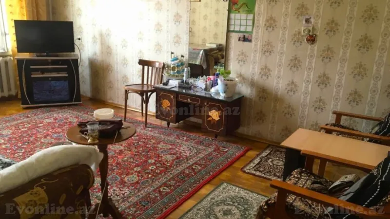 Satılır 4 otaqlı Mənzil Köhnə tikili 110 m² Neftçilər m. - şəkil 4