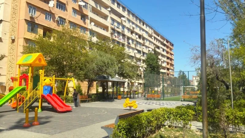 Satılır 4 otaqlı Mənzil Köhnə tikili 110 m² Neftçilər m. - şəkil 20