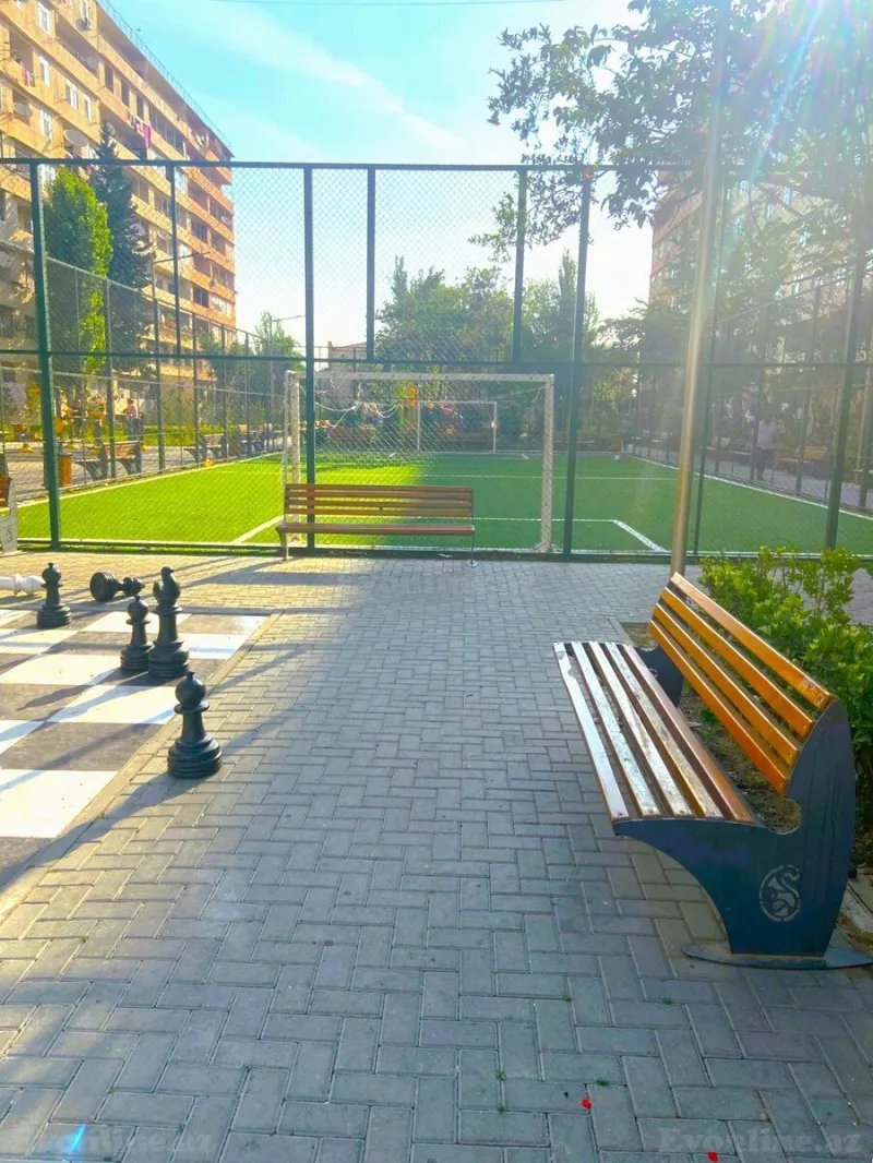 Satılır 4 otaqlı Mənzil Köhnə tikili 110 m² Neftçilər m. - şəkil 23