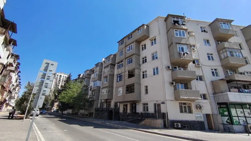 Satılır 2 otaqlı Mənzil Köhnə tikili 36 m² Koroğlu m.