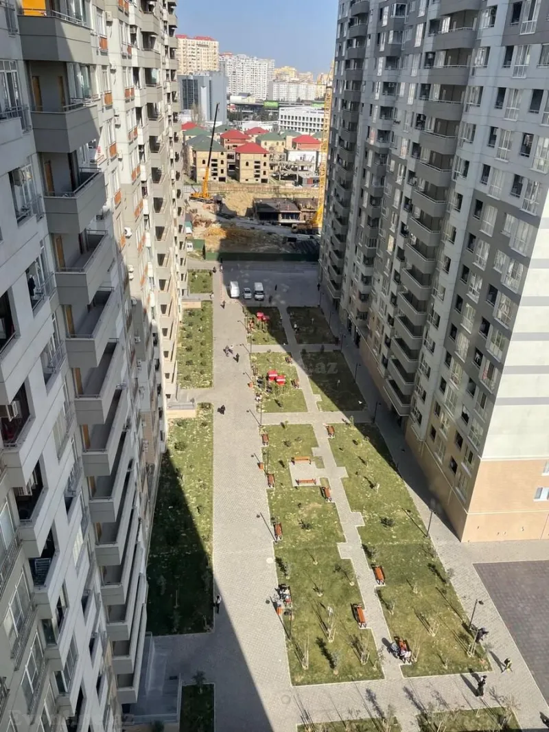 Kirayə verilir 2 otaqlı Mənzil Yeni tikili 80 m² İnşaatçılar m. - şəkil 11
