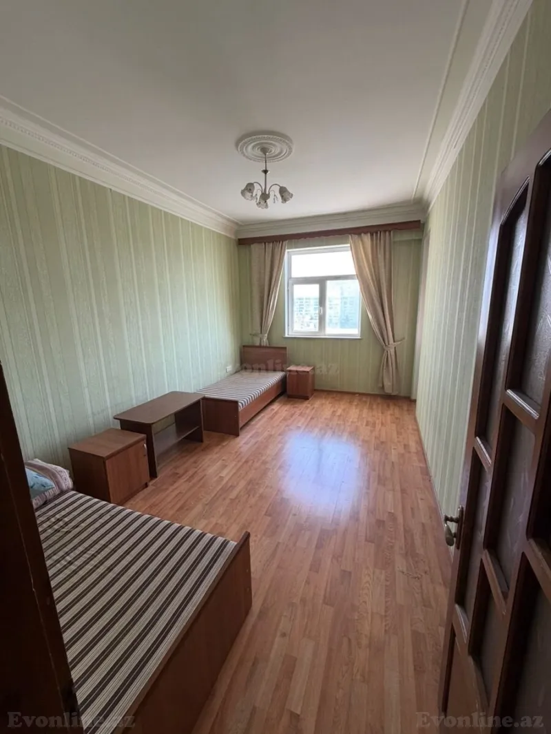 Satılır 3 otaqlı Mənzil Yeni tikili 112 m² Neftçilər m.