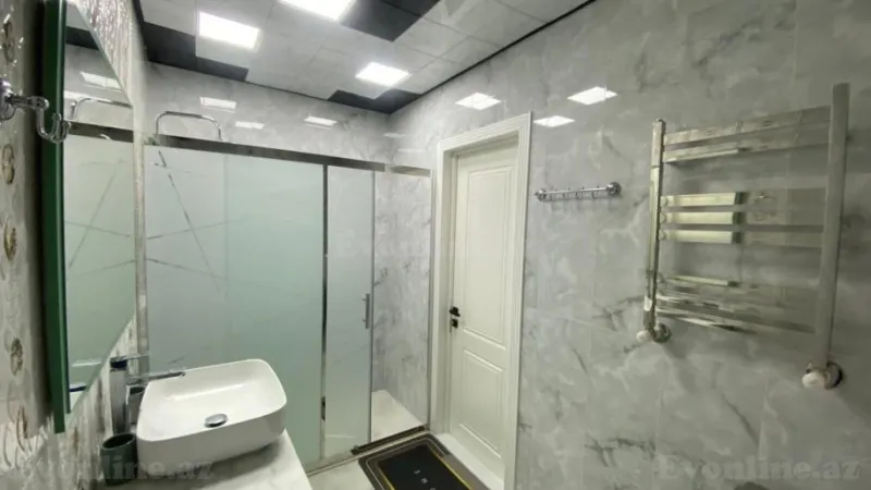 Kirayə verilir 3 otaqlı Mənzil Yeni tikili 150 m² Nəsimi r. - şəkil 13