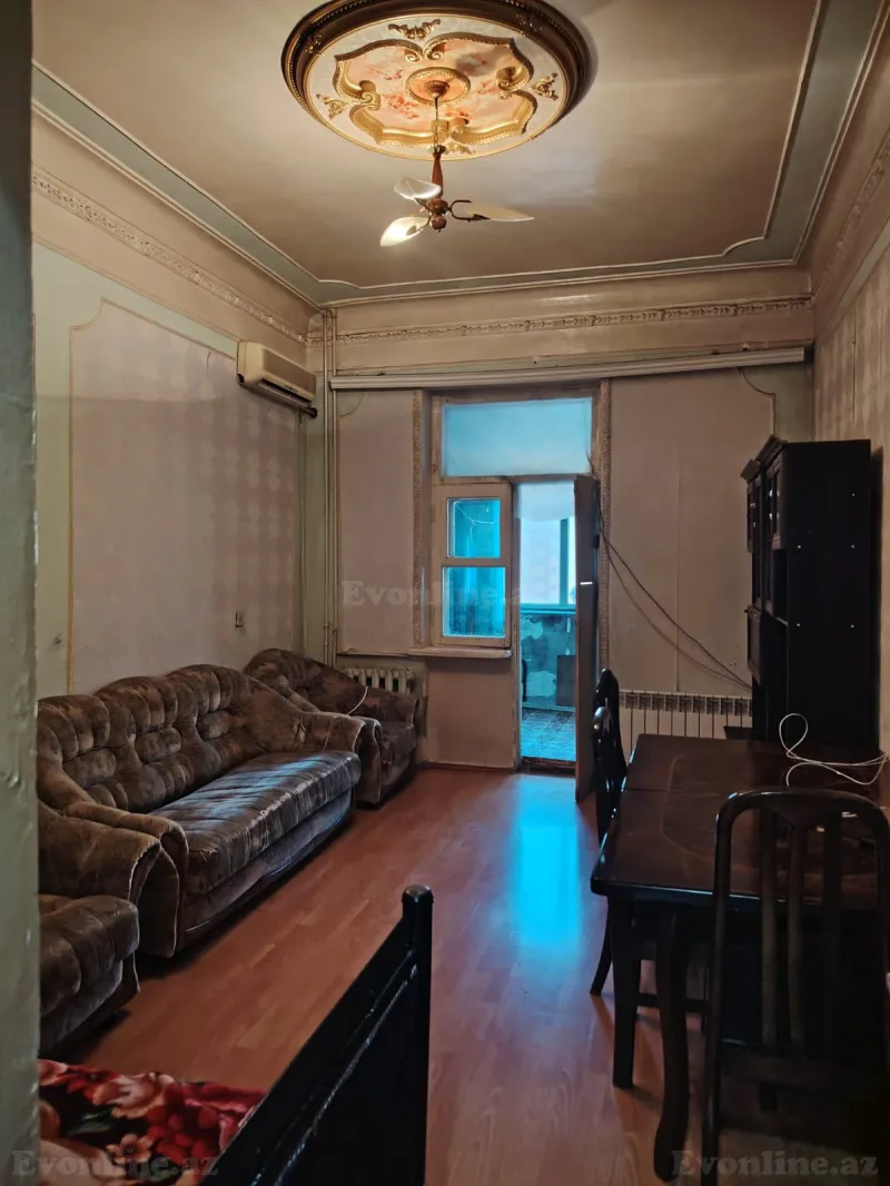 Bakı, Binəqədi r., Azadlıq prospekti m., M.Ə.Rəsulzadəda 2 otaqlı mənzil satılır