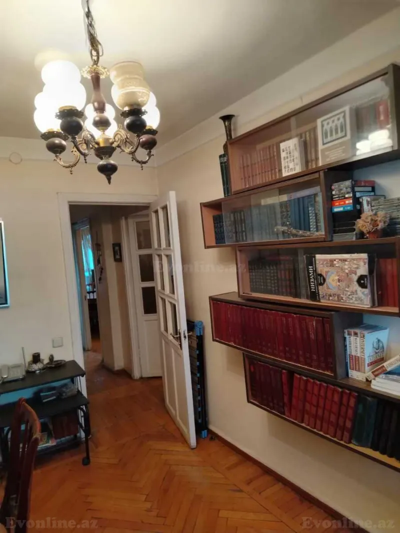 Satılır 3 otaqlı Mənzil Köhnə tikili 70 m² Nizami m. - şəkil 11