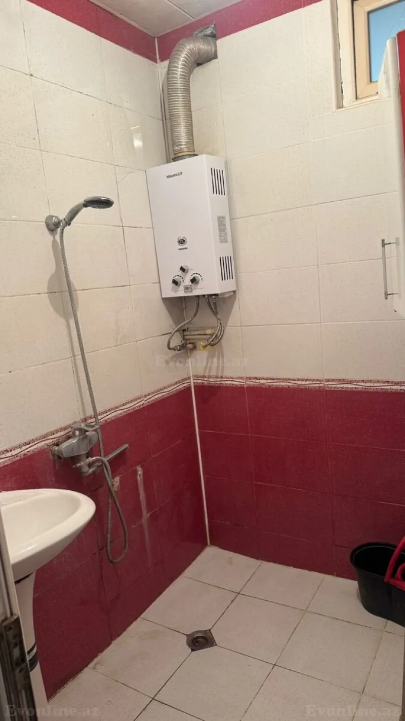 Kirayə verilir 2 otaqlı Mənzil Köhnə tikili 40 m² Memar Əcəmi m. - şəkil 9