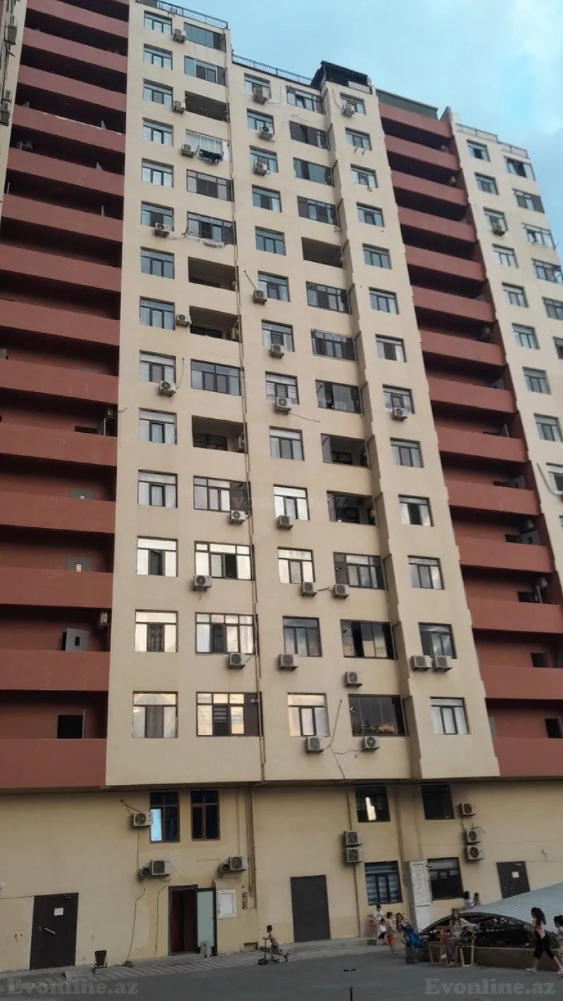 Satılır 3 otaqlı Mənzil Yeni tikili 137 m² Qara Qarayev m.
