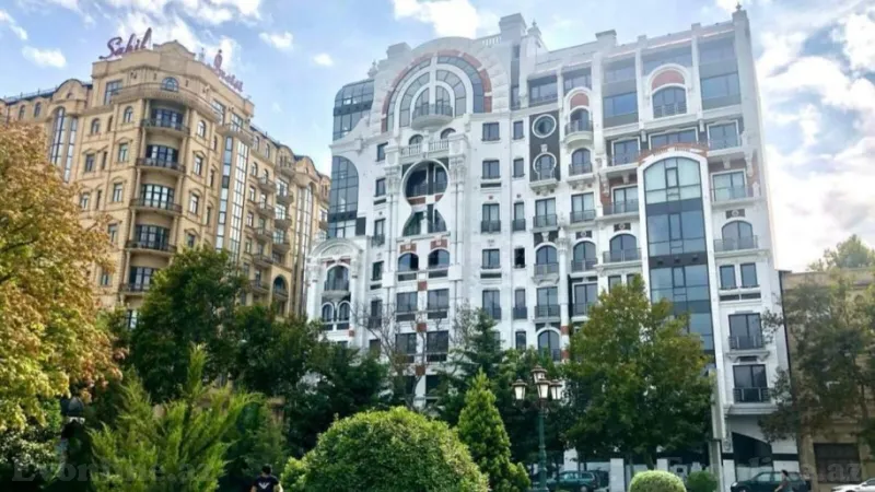 5 otaqlı Mənzil 207 m² Sahil m. Satılır