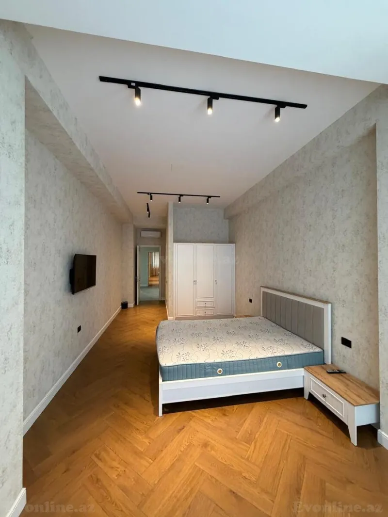 Satılır 5 otaqlı Mənzil Yeni tikili 207 m² Sahil m. - şəkil 9