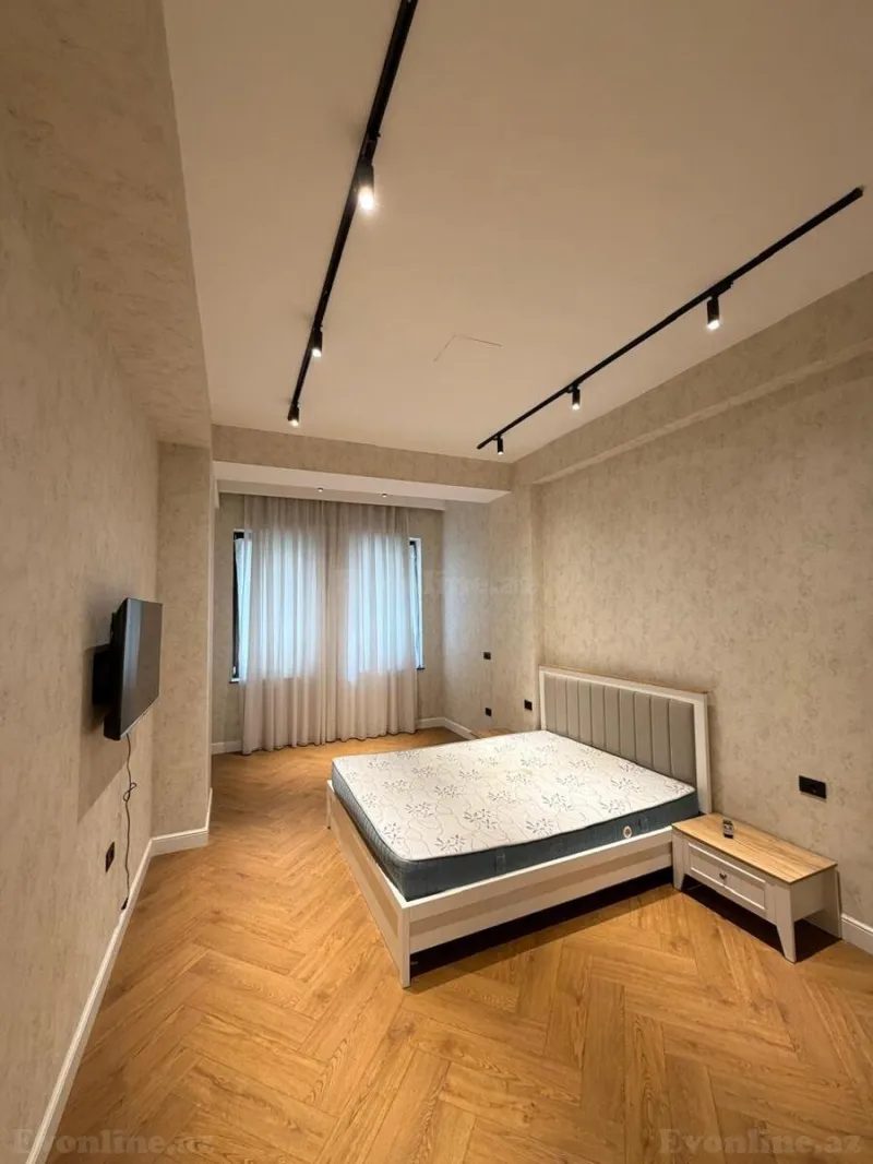 Satılır 5 otaqlı Mənzil Yeni tikili 207 m² Sahil m. - şəkil 15