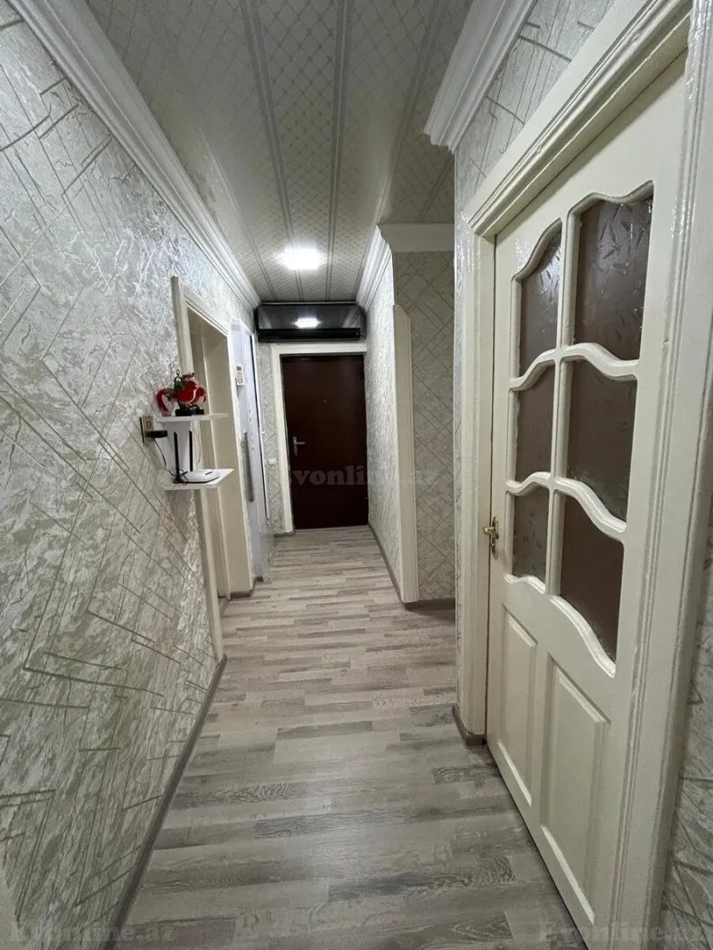 Satılır 3 otaqlı Mənzil Köhnə tikili 70 m² Gəncə - şəkil 6