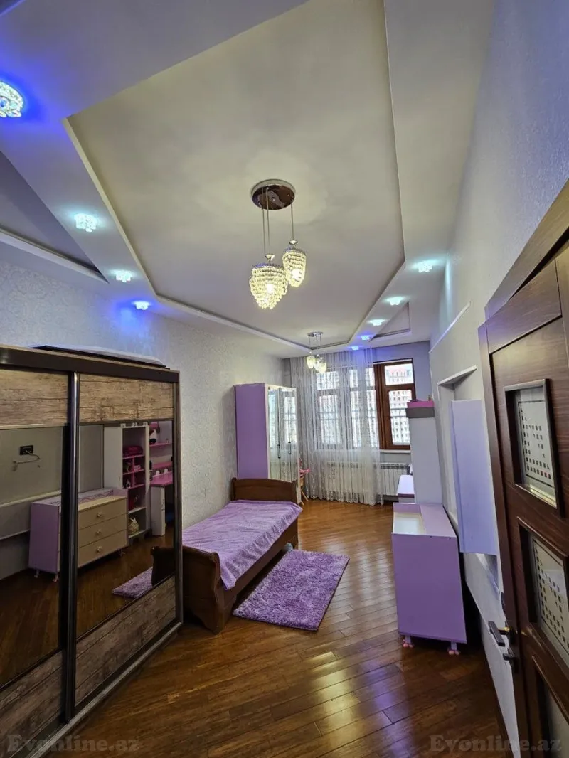 Satılır 4 otaqlı Mənzil Yeni tikili 200 m² Elmlər Akademiyası m. - şəkil 10