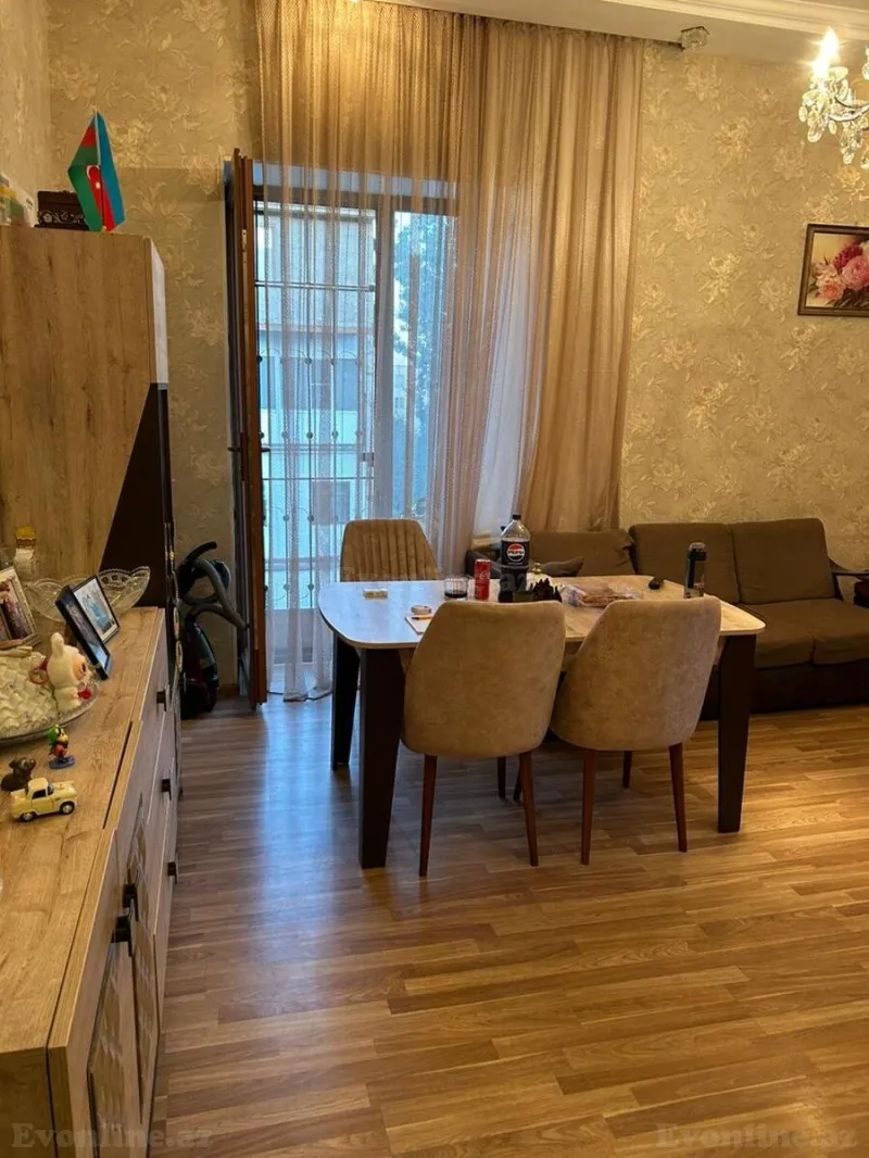 Satılır 2 otaqlı Mənzil Köhnə tikili 55 m² Elmlər Akademiyası m.