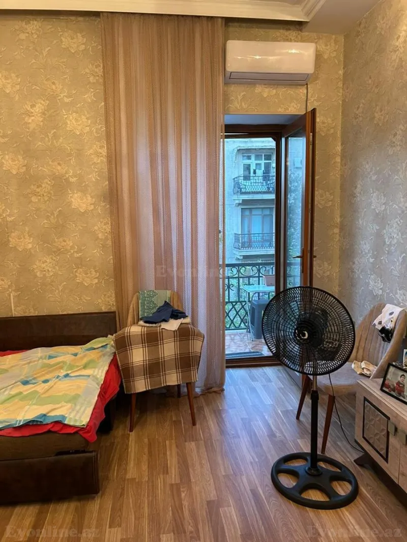Satılır 2 otaqlı Mənzil Köhnə tikili 55 m² Elmlər Akademiyası m. - şəkil 6