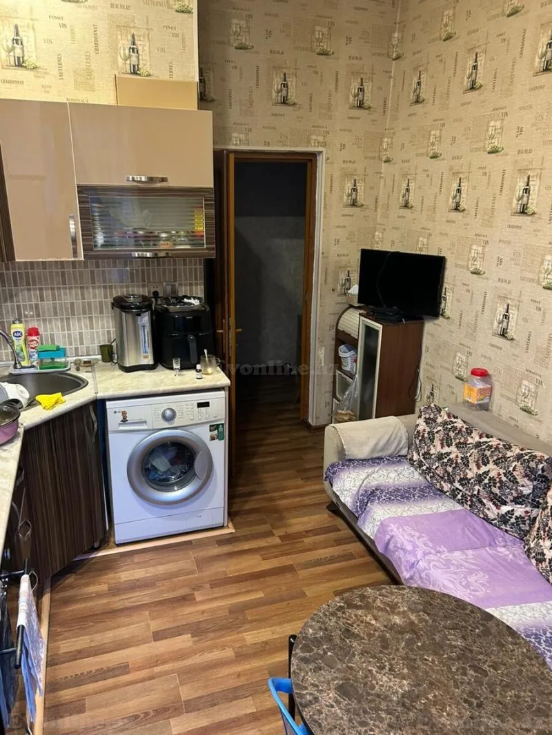 Satılır 2 otaqlı Mənzil Köhnə tikili 55 m² Elmlər Akademiyası m. - şəkil 10