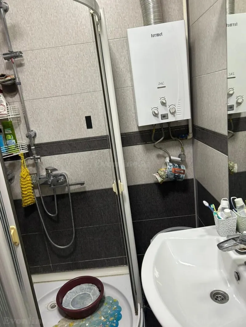 Satılır 2 otaqlı Mənzil Köhnə tikili 55 m² Elmlər Akademiyası m. - şəkil 13