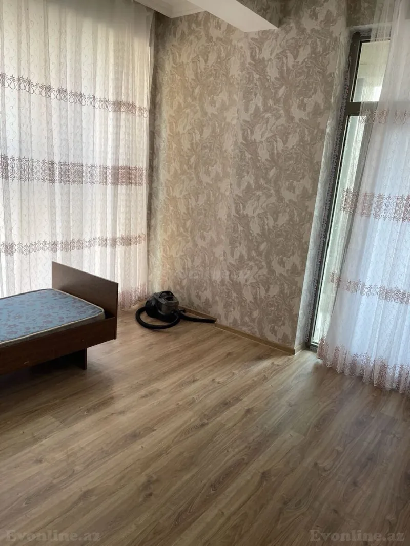 Kirayə verilir Ofis 130 m² 28 May m. - şəkil 7