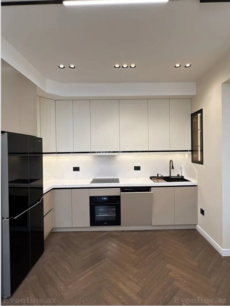 Satılır 3 otaqlı Mənzil Yeni tikili 95 m² Elmlər Akademiyası m. - şəkil 9