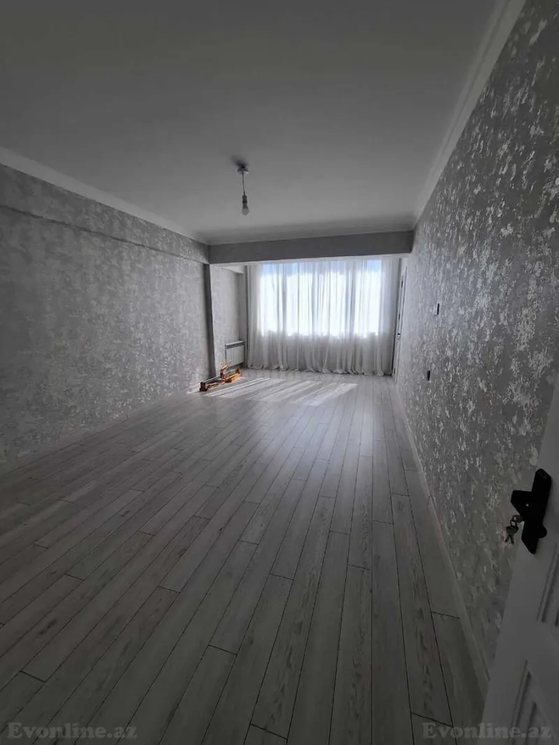 Satılır 2 otaqlı Mənzil Köhnə tikili 65 m² İnşaatçılar m. - şəkil 5