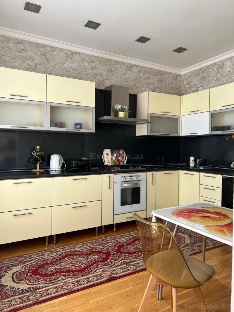 Kirayə verilir 3 otaqlı Mənzil Yeni tikili 185 m² 28 May m. - şəkil 7