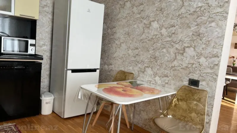 Kirayə verilir 3 otaqlı Mənzil Yeni tikili 185 m² 28 May m. - şəkil 8
