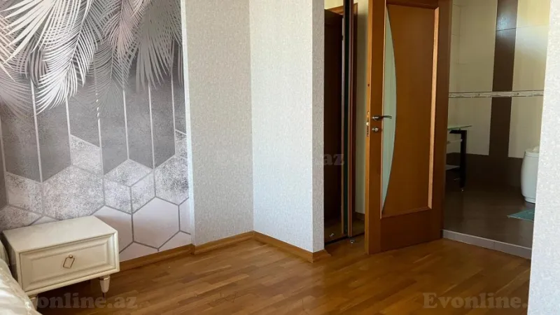 Kirayə verilir 3 otaqlı Mənzil Yeni tikili 185 m² 28 May m. - şəkil 14