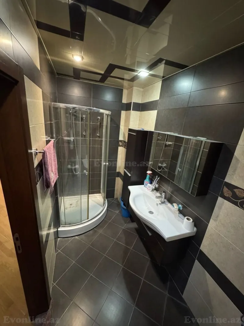 Satılır 4 otaqlı Mənzil Yeni tikili 180 m² 8 Noyabr m. - şəkil 11