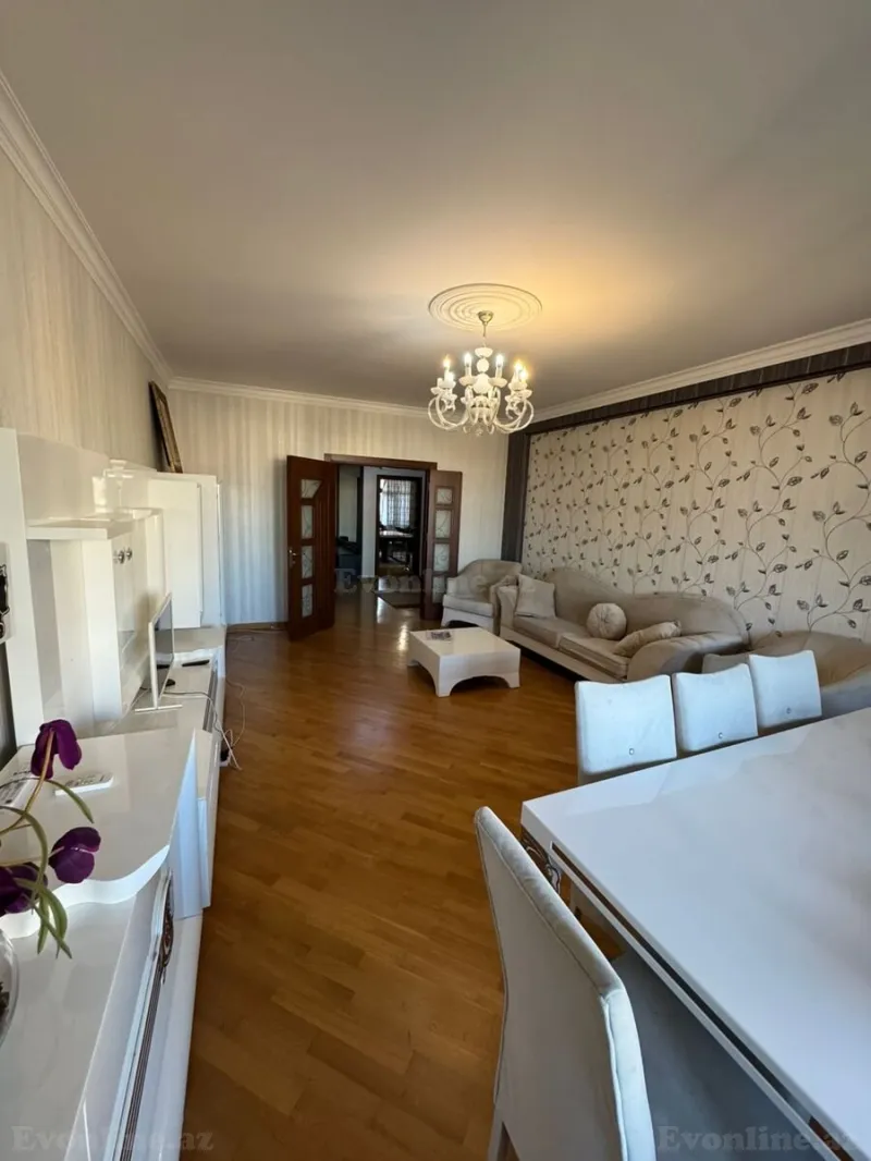Satılır 4 otaqlı Mənzil Yeni tikili 180 m² 8 Noyabr m. - şəkil 19