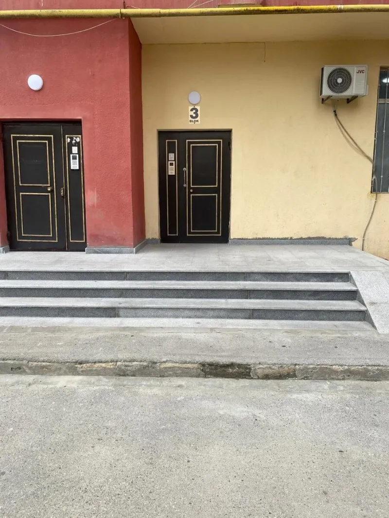 Satılır 2 otaqlı Mənzil Yeni tikili 75 m² Neftçilər m. - şəkil 3