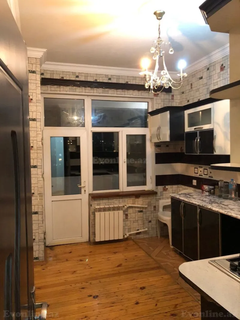 Satılır 2 otaqlı Mənzil Yeni tikili 75 m² Neftçilər m. - şəkil 5