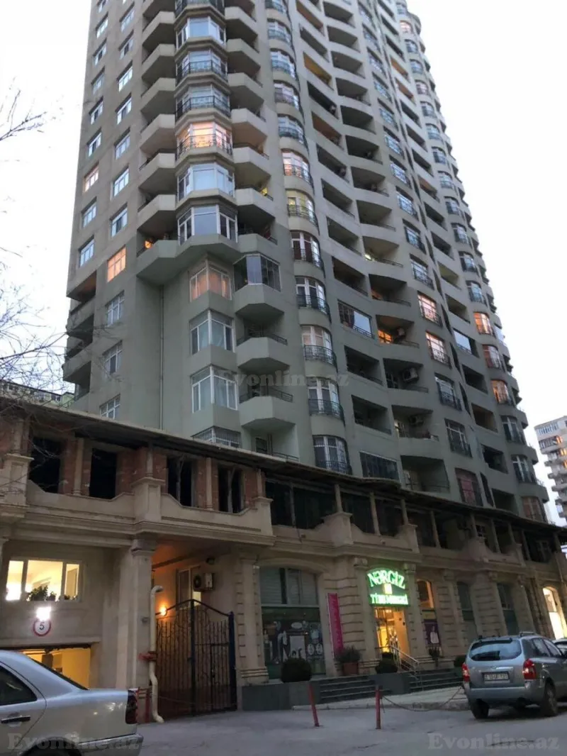 Bakı, Nəsimi r.da 3 otaqlı mənzil kirayə verilir