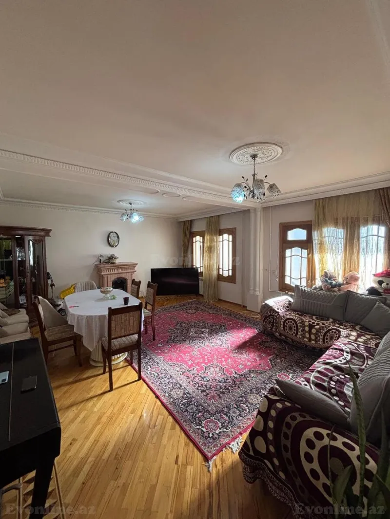 5 otaqlı Mənzil 110 m² Əhmədli Satılır